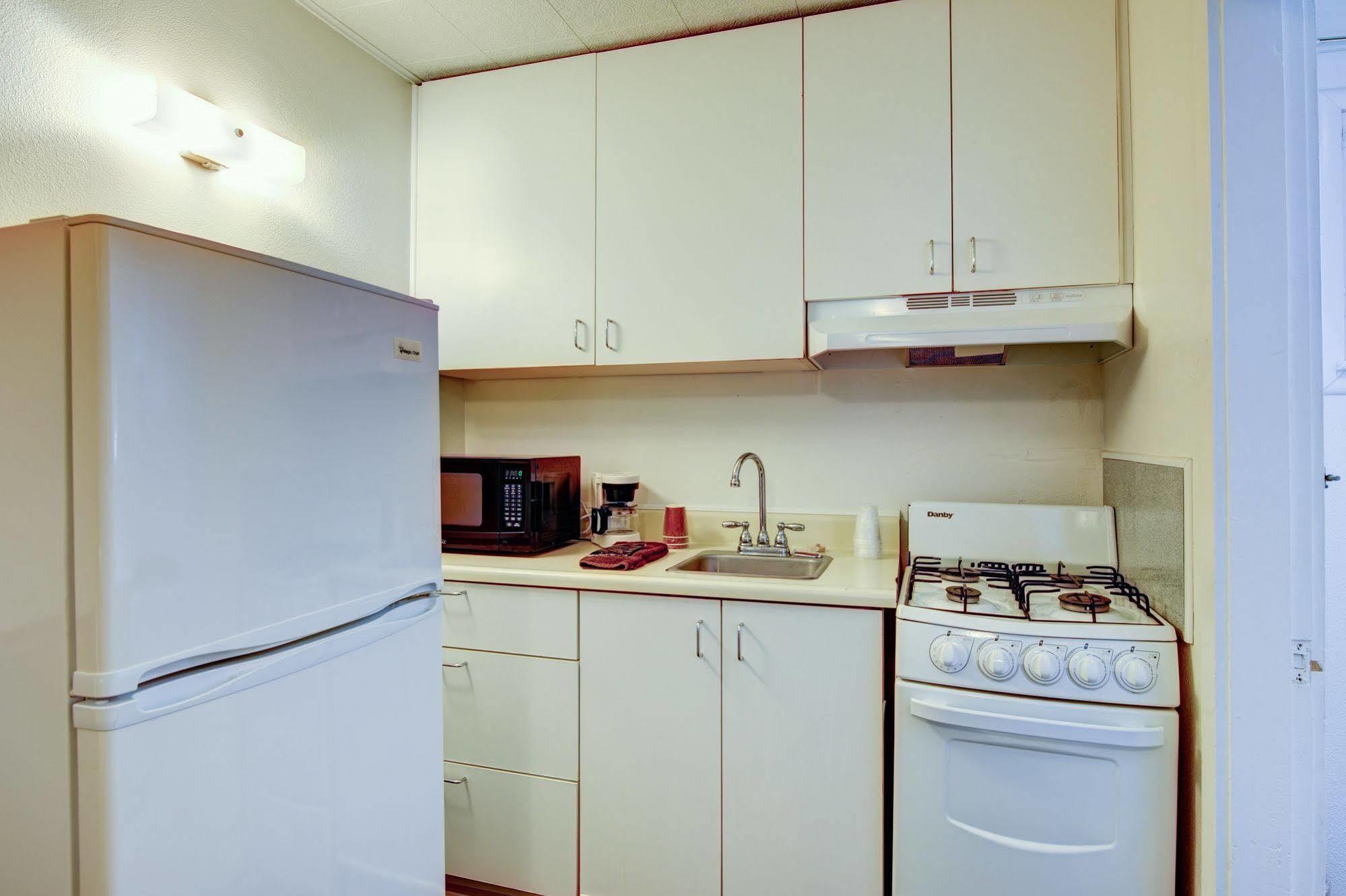 Crimson Hills Motel Parowan Экстерьер фото