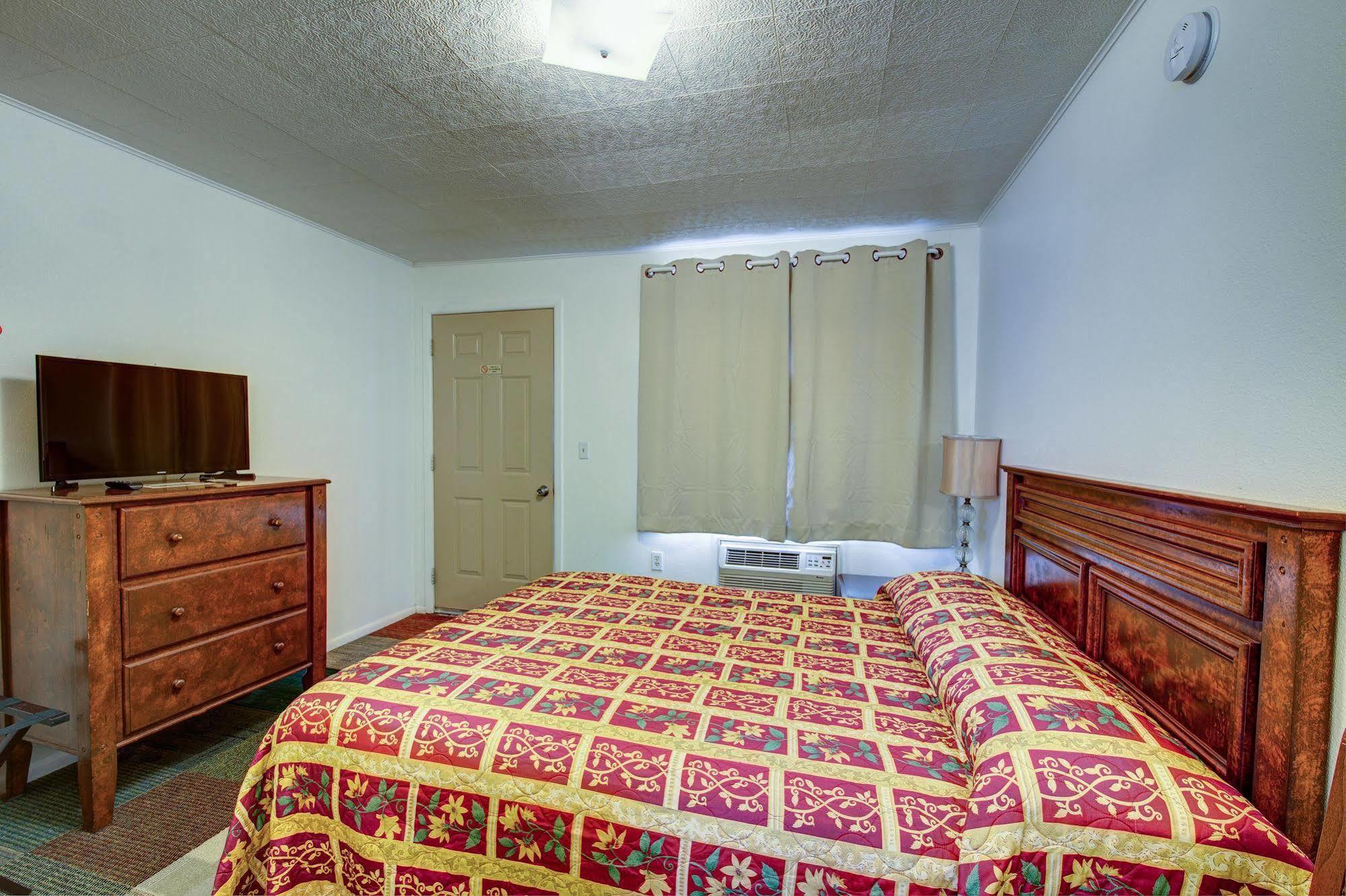 Crimson Hills Motel Parowan Экстерьер фото