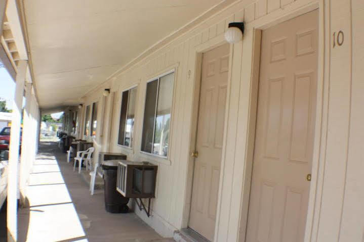 Crimson Hills Motel Parowan Экстерьер фото